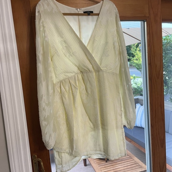 Lulus Ivory Floral Jacquard Long Sleeve Mini Dress, Bridal, Wedding - Size XL - Picture 3 of 6